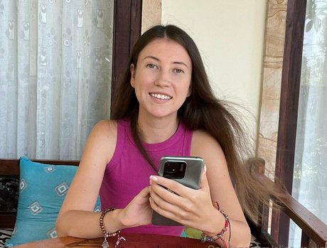 アジア人ニューハーフオンリーファンズ えろ 画像