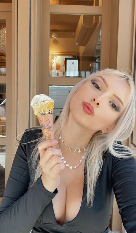 アラブの太ったオンリーファンズ エロ 写真