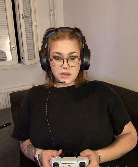 アマチュアブロンドオンリーファンズ セクシーxxx 画像