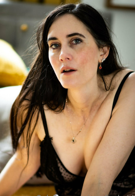 キムチオンリーファン セクシー裸 画像