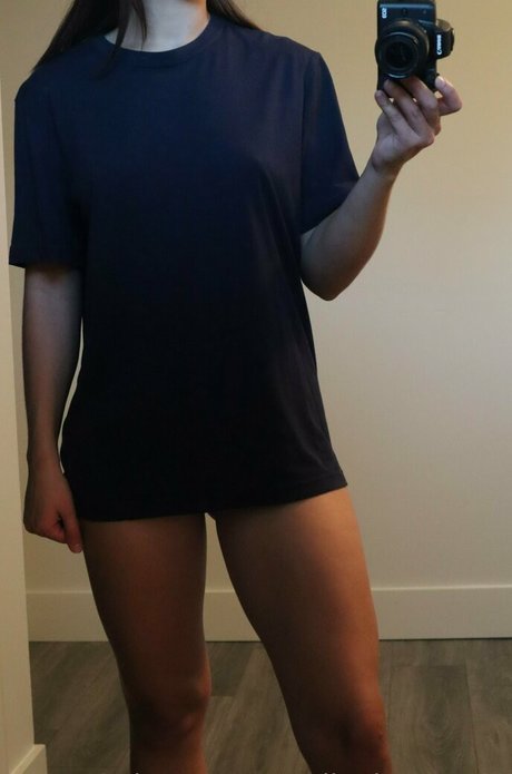 LGBTオンリーファン セクシー ギャラリー