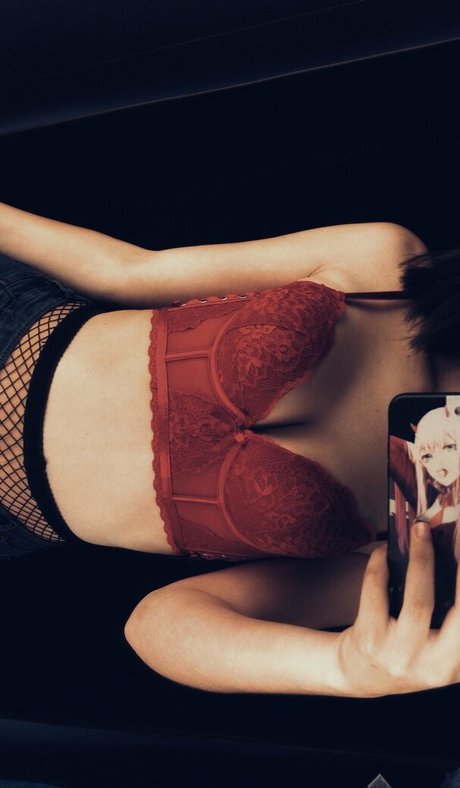 _carlaperezz ポルノスター ヌード 写真