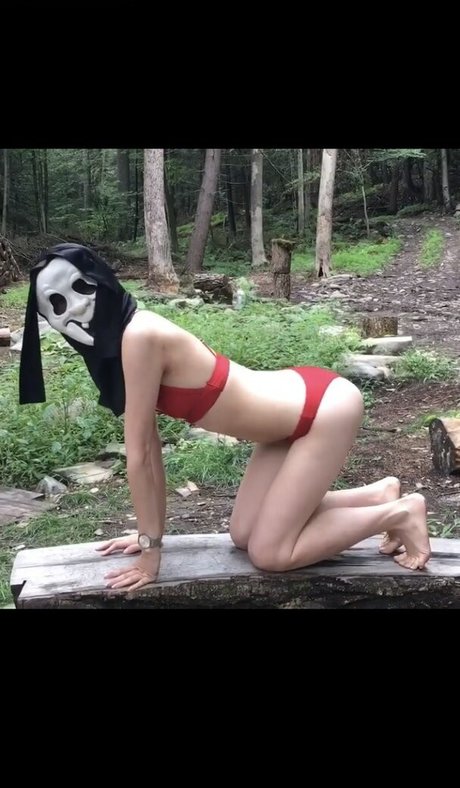 Mia Kerin 無料モデル 写真