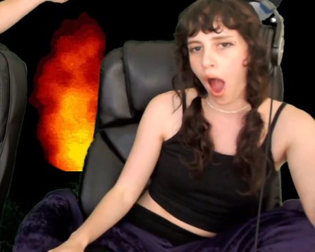 Mica Tenenbaum 無料女優 写真