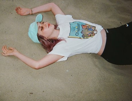 Mica Tenenbaum ヌードのポルノスター 写真