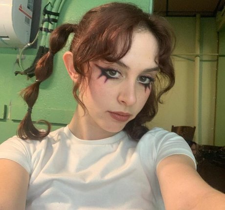 Mica Tenenbaum セックススター アーカイブ