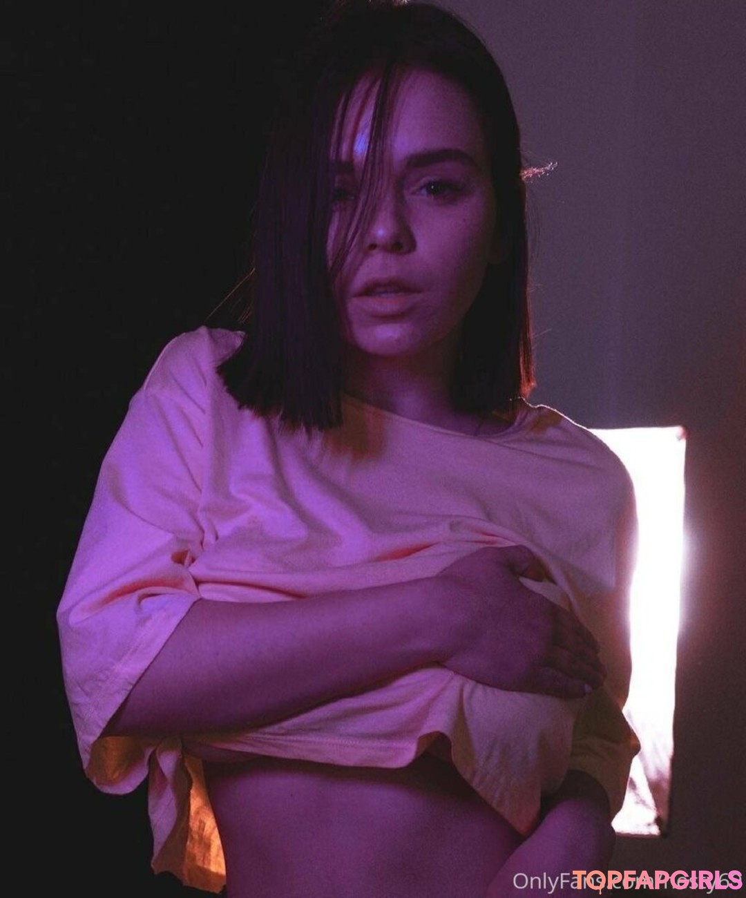 nesty69 スター 裸 写真