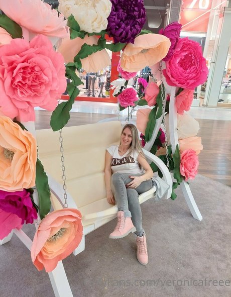 veronicafreee アートモデル 写真