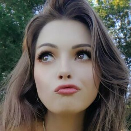 Oki Cospi ポルノスター ヌード 写真