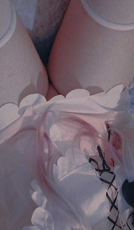 Neko Channy セクシーモデル 写真