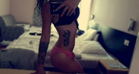 alittlebitpsycho98 ポルノスター 写真