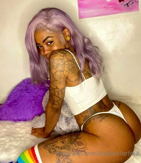 badassforfree 完璧なポルノスター 画像