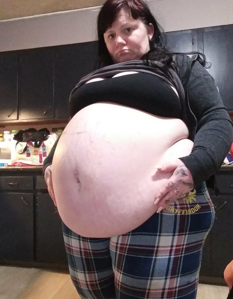 レズビアンマッサージオンリーファンズ セクシーヌード 写真