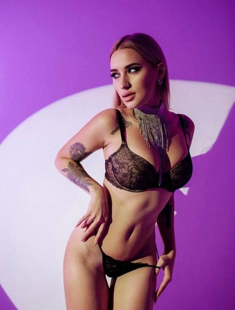 hannahsexxyvip セックスモデル 画像