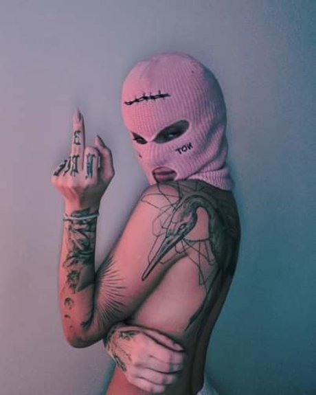 Pelinay Igit ポルノスター パーフェクト ギャラリー