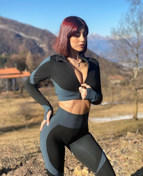 ブルネットのPOV オンリーファンズ 美しい裸 アーカイブ