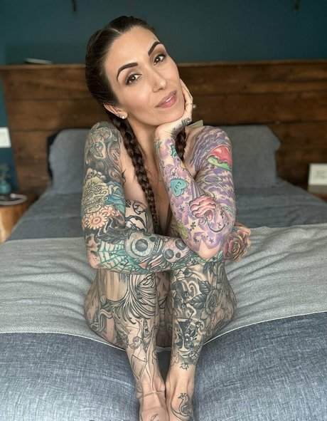 黒人3P オンリーファンズ ホット裸 写真