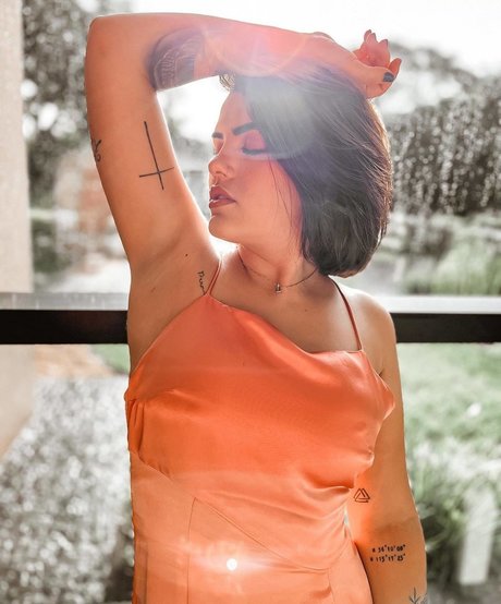 Sunaika Bruna ポルノスター HD 写真