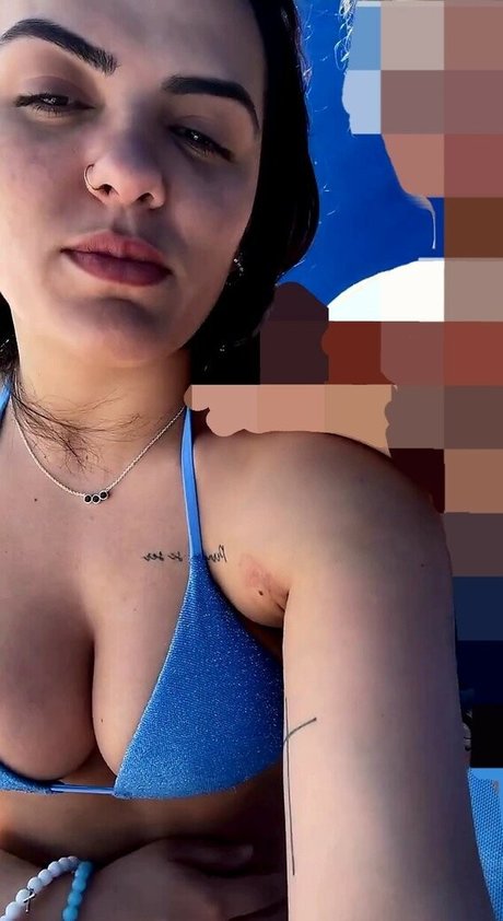 成熟したラテン系オンリーファンズ セクシーヌード ギャラリー