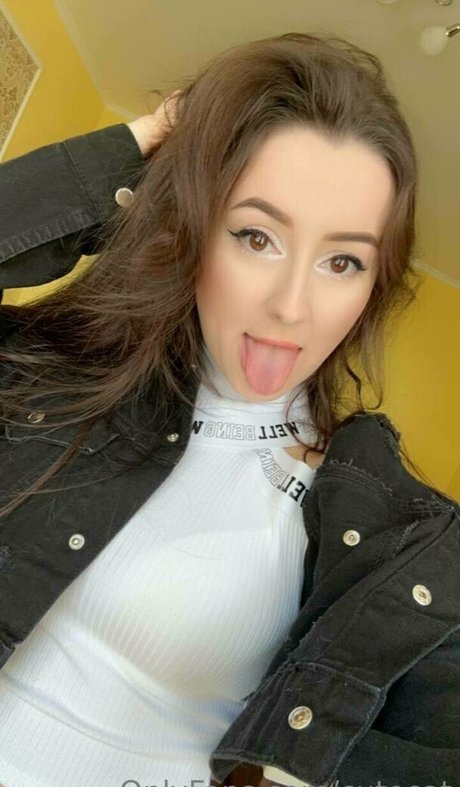 巨尻熟女オンリーファンズ アートポルノ 画像