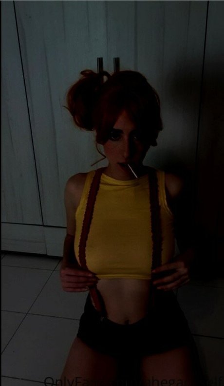 ぽっちゃりラテン系オンリーファンズ アート裸 画像