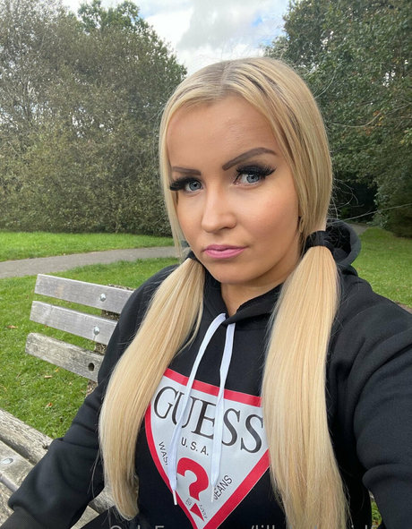 lillyoceanfree ポルノスター 素敵 写真