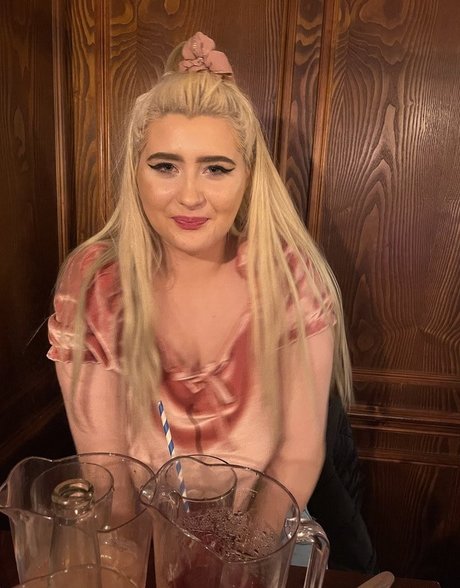 shiofficialxox アートポルノスター 画像