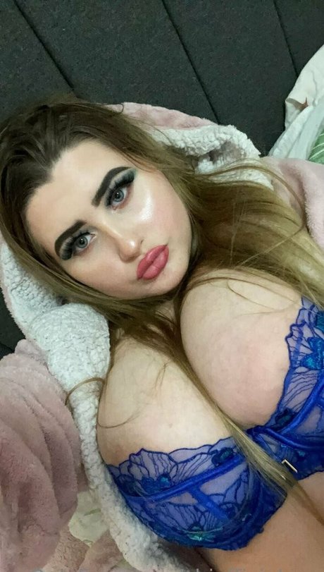 タイトなオマンコオンリーファンズ ポルノ 画像