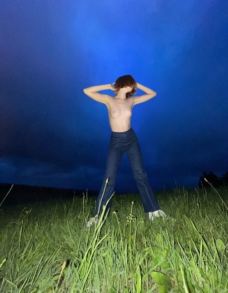 足 マンコ オンリーファンズ パーフェクト 画像