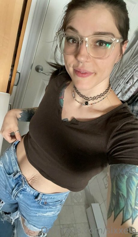 金髪の筋肉オンリーファンズ 無料 写真