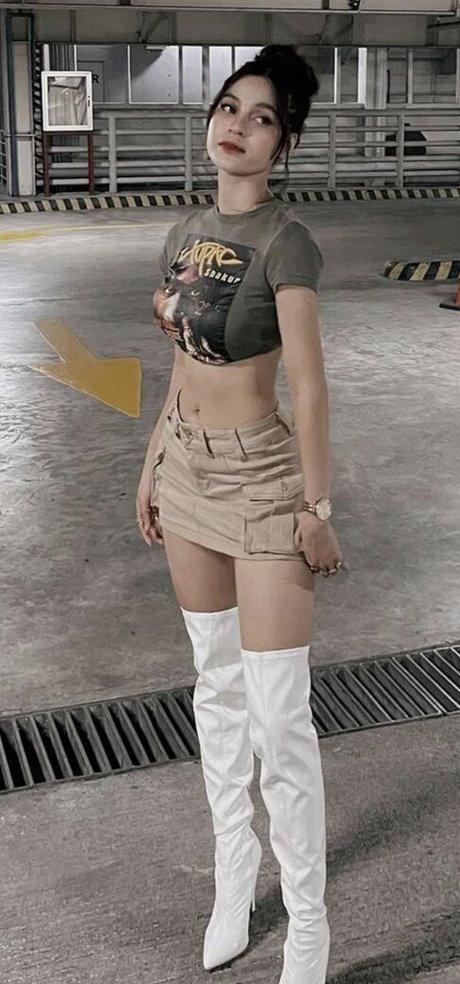 Criselda Alvarez 高品質のスター 画像