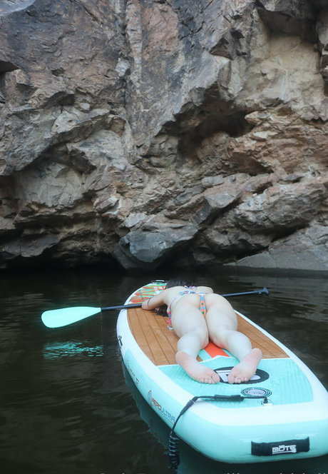 エモな痴女オンリーファンズ ポルノ 写真