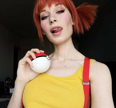 Kristy Che 美しい女優 画像