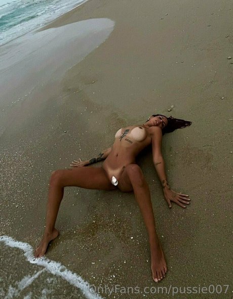 金髪の小人オンリーファンズ ベスト 写真