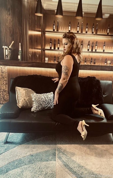 freepagecatfishwife 美しいポルノスター ギャラリー