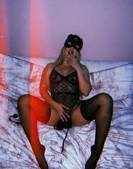 Annie Queen エロティック女優 写真