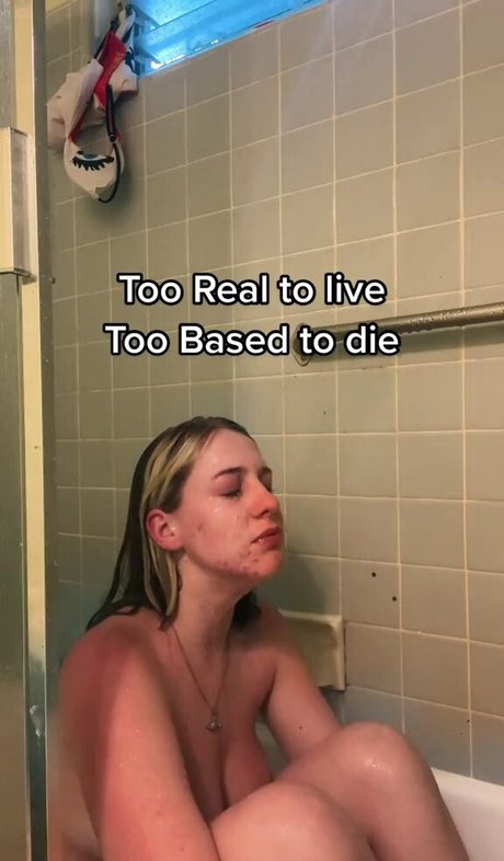 ssbbw オンリーファンズ ホットヌード 画像