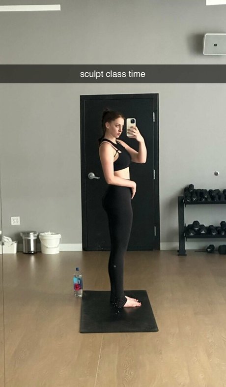 Tati Bruening アートポルノスター 画像