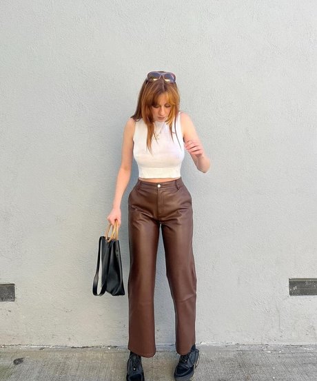 Tati Bruening 無料モデル ギャラリー