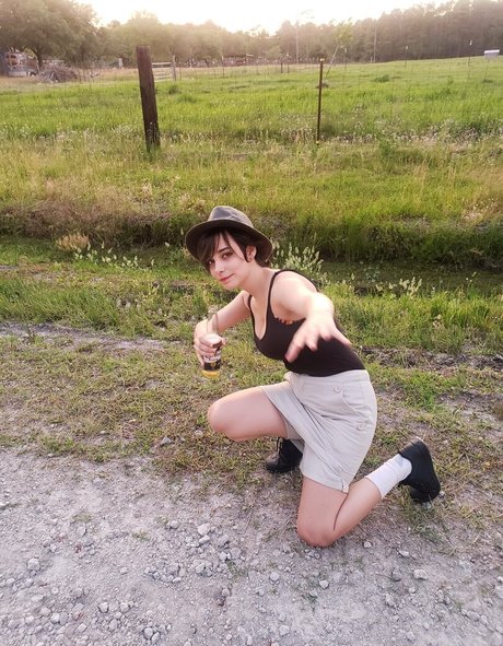 pink kunt ポルノモデル ギャラリー