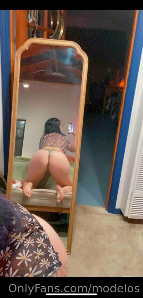 BBWレズビアンオンリーファンズ ヌード 写真