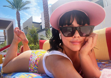 大きなお尻の黒人オンリーファンズ セクシーヌード 写真