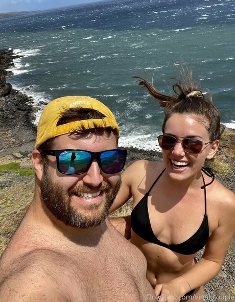 巨乳タトゥーオンリーファンズ アートヌード ギャラリー