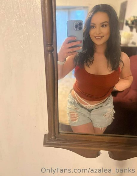 小さいチンポのシーメールオンリーファンズ アートxxx 写真