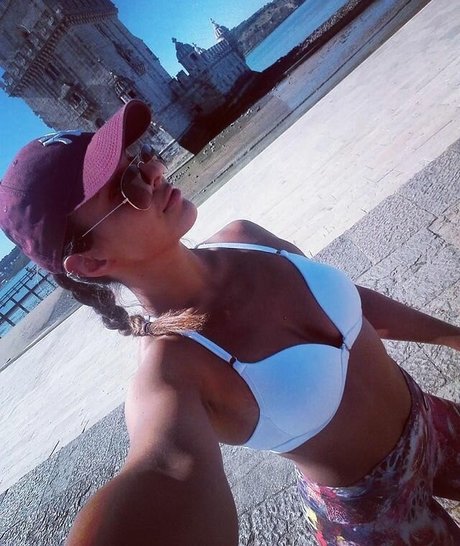 イギリスのおばあちゃんオンリーファンズ ヌード アーカイブ