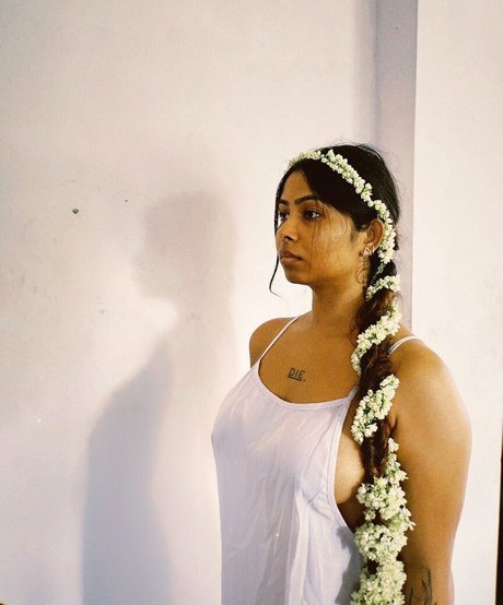 bhindeshitara セックス女優 写真