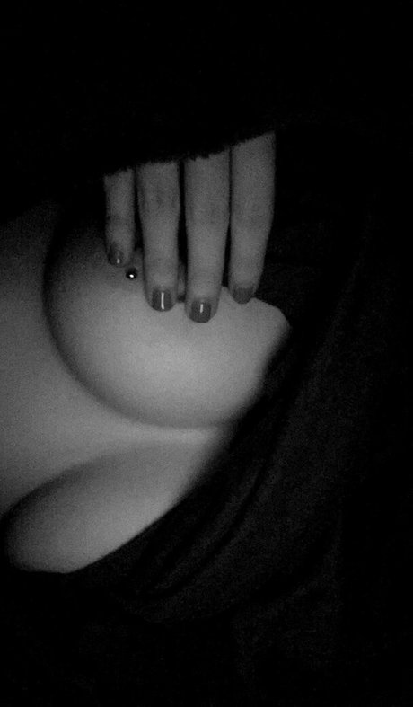 brunettefivefootfour ポルノモデル ギャラリー