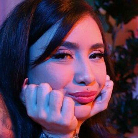 アウトドア 熟女 オンリーファンズ ヌード 画像