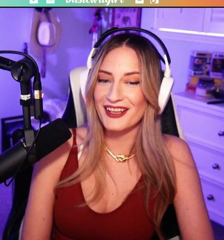 ぽっちゃりティーンオンリーファンズ 美しいxxx ギャラリー