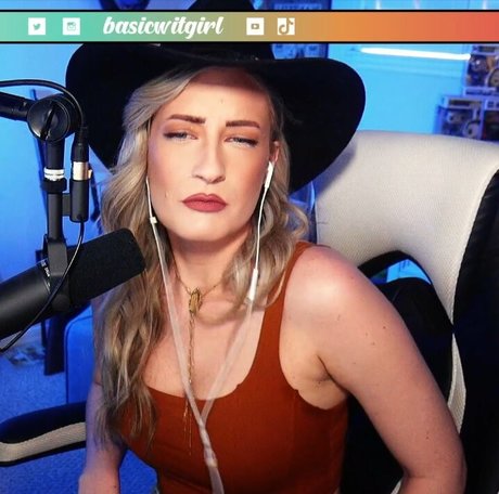 asmr POV オンリーファンズ セクシー裸 ギャラリー